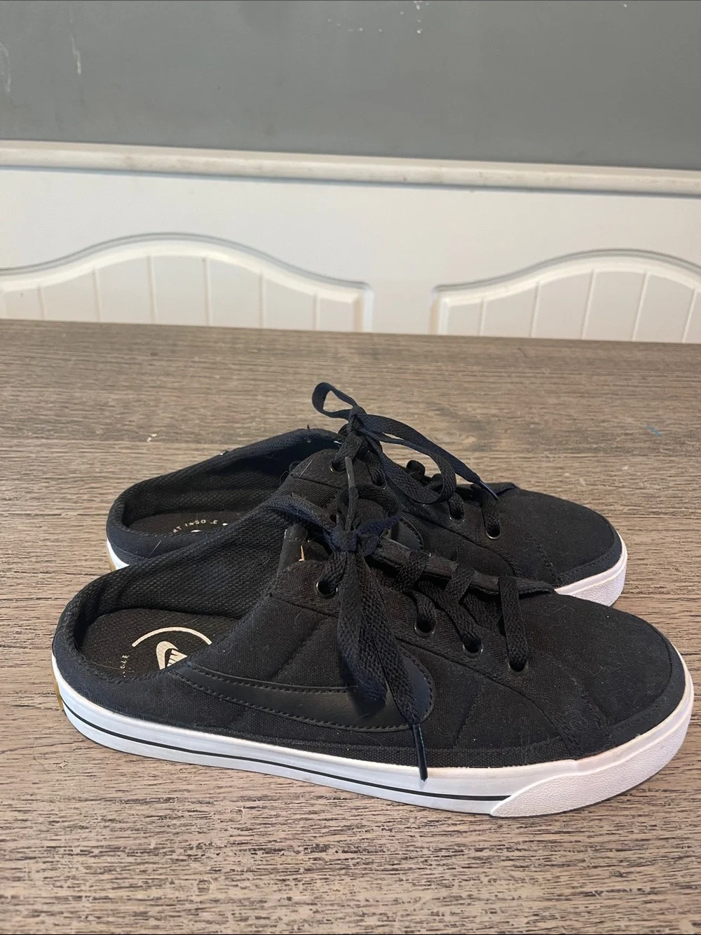 Nike Court Legacy Mule Women's Size 8